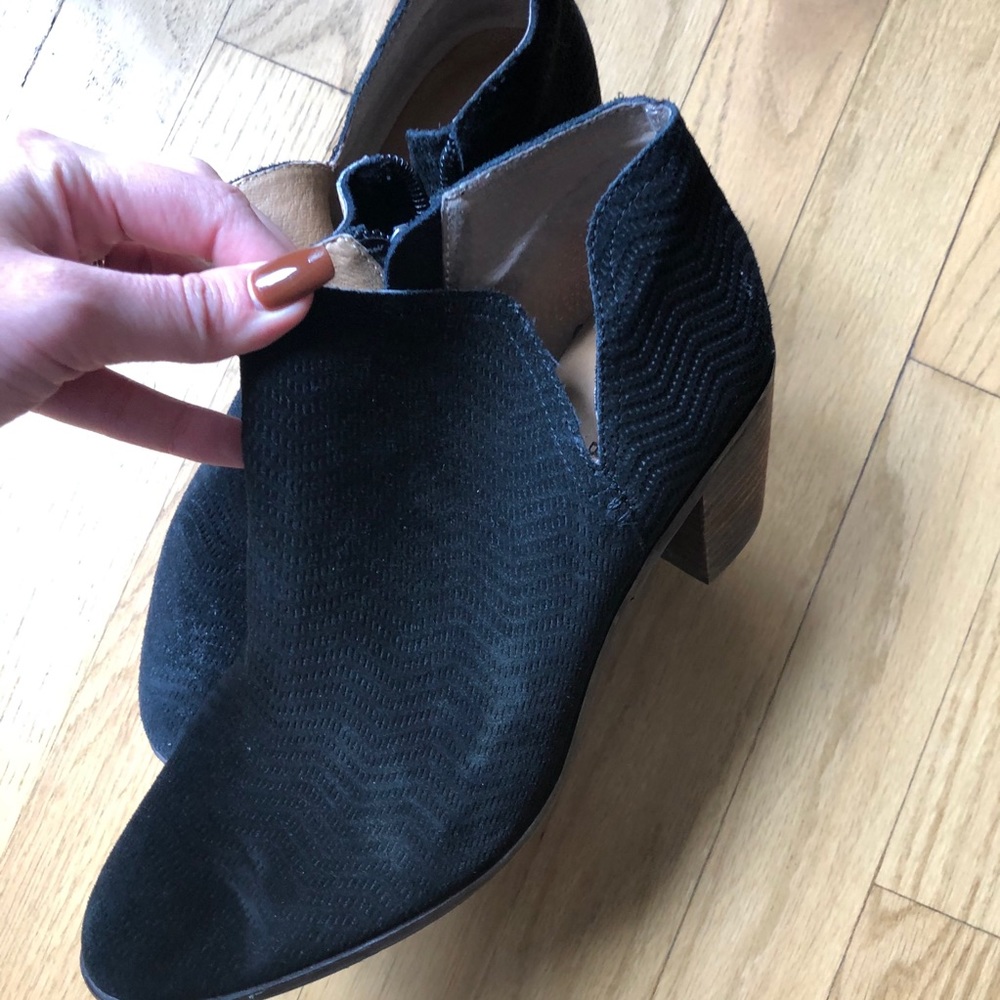 LUCKY brand suede ankle boots